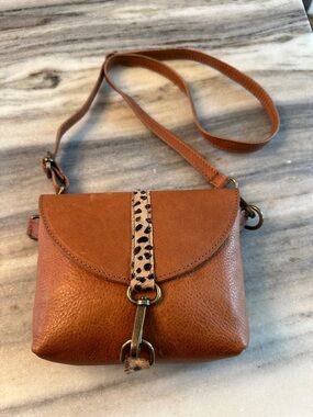 SUNDANCE LEATHER AND PONY CROSSBODY BAG -NWOT.    MADE IN ITALY